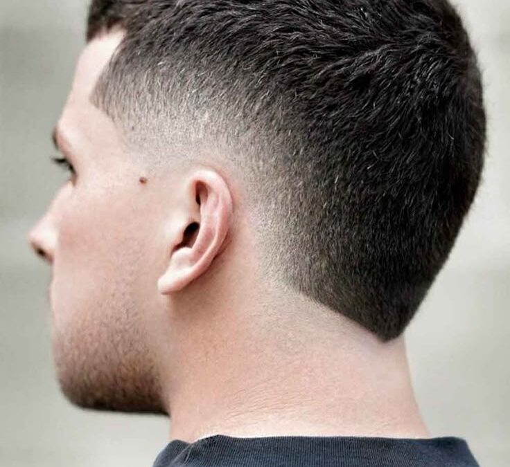 Décryptage des tendances capillaires : 35 coiffures en dégradé bas pour un style intemporel