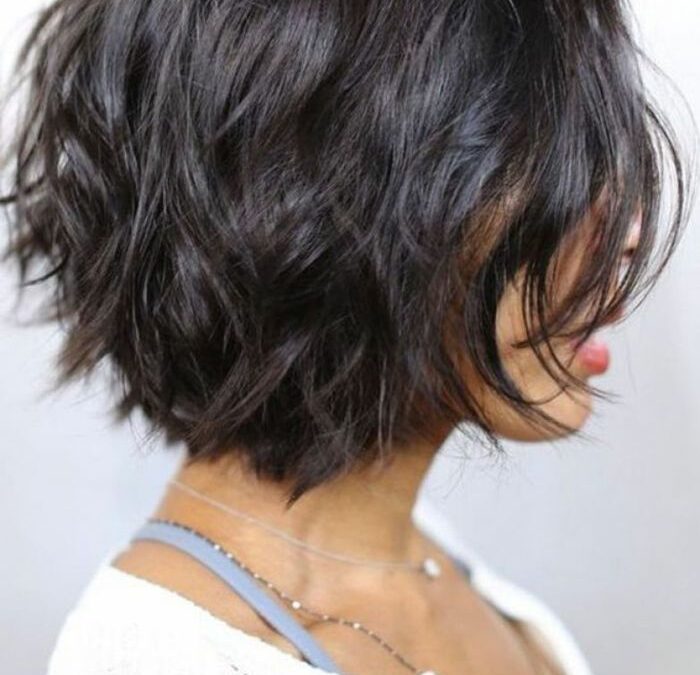 Le charme intemporel du dégradé court pour homme : guide ultime et astuces d’entretien