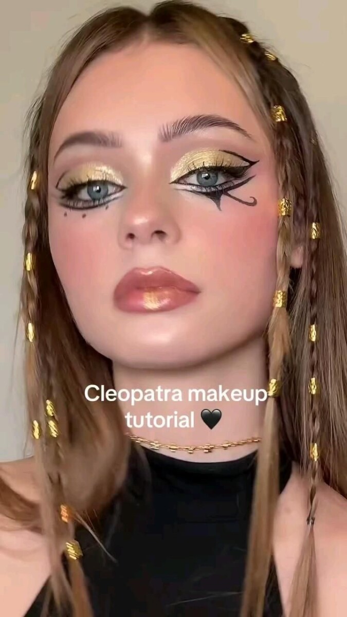 Maquillage égyptien Cléopâtre