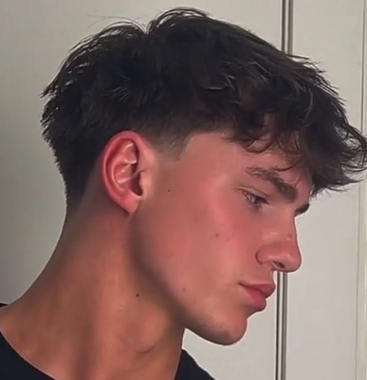 Coiffure masculine taper