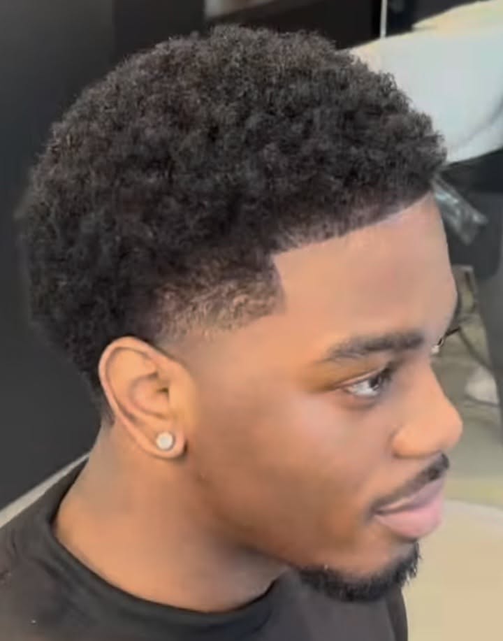 Tendance coiffure afro homme