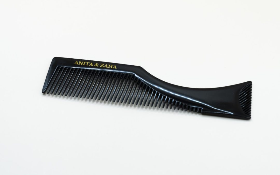 Pourquoi choisir un peigne barbe & moustache en acétate pour son rituel matinal