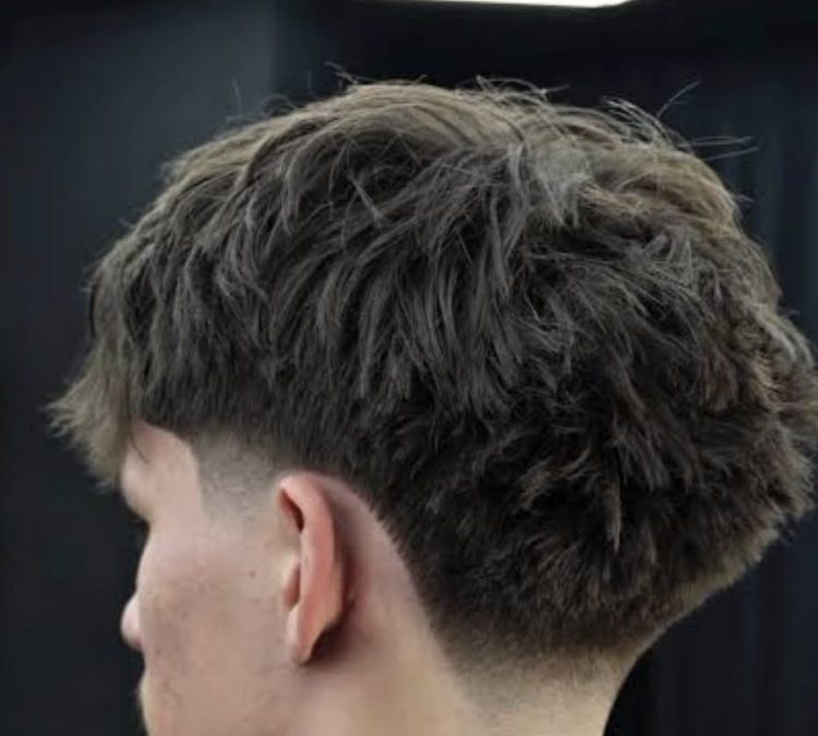 Taper bas homme : la coupe propre et discrète