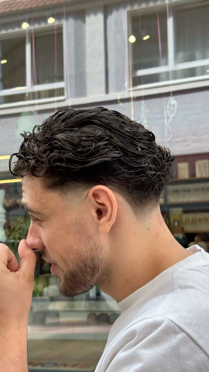 style discret taper bas