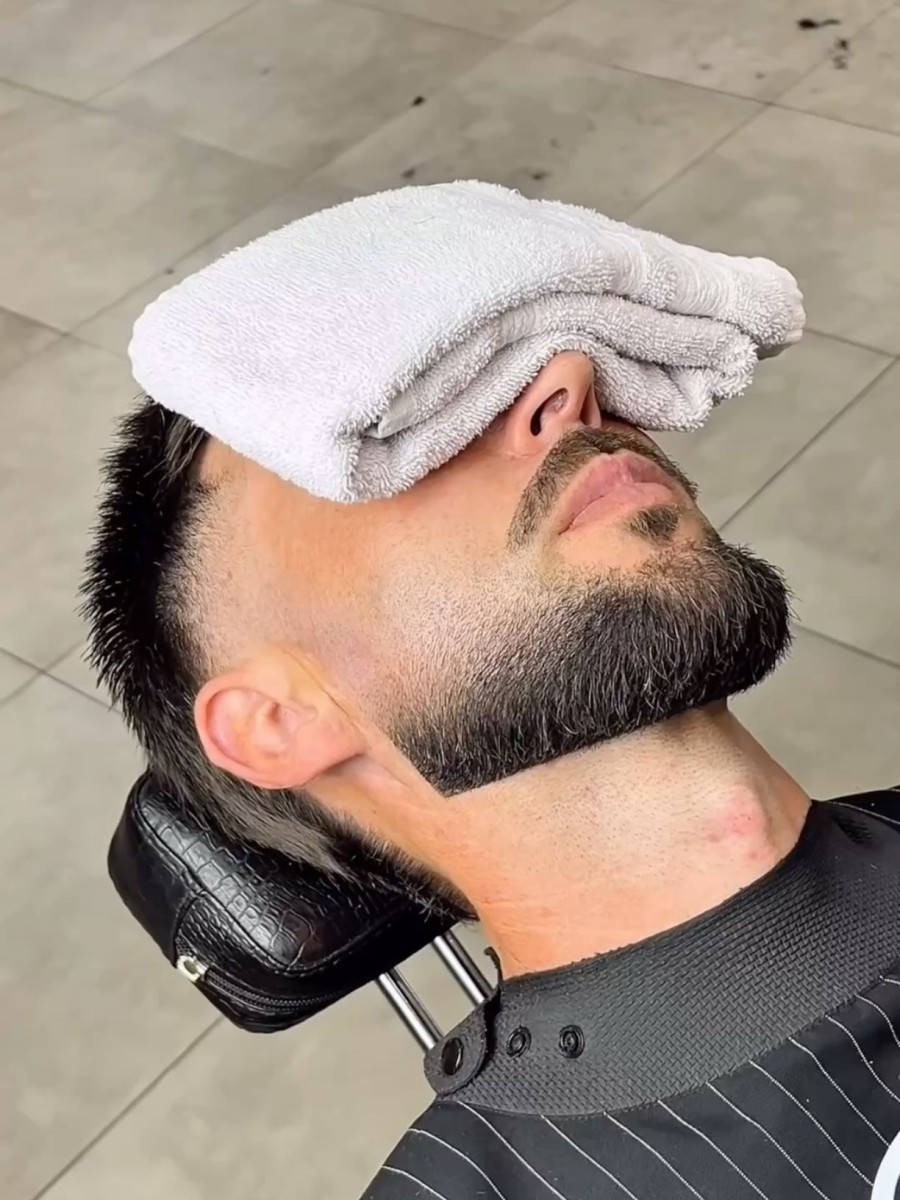 Barbe homme visage ovale