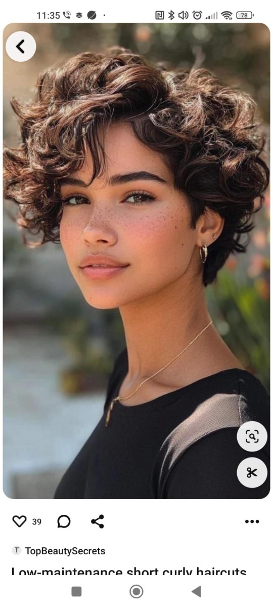 look chic coupe frisée
