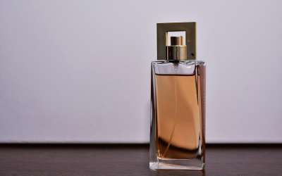 Coffret parfum homme ou flacon seul : quel format offre le meilleur rapport quantité-prix ?